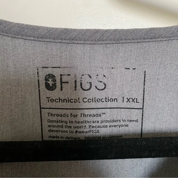 Figs Grey Scrub Set - Picture 4 of 5